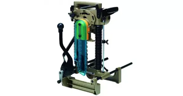 Expresní Doručení Řetězová dlabačka Makita 7104L