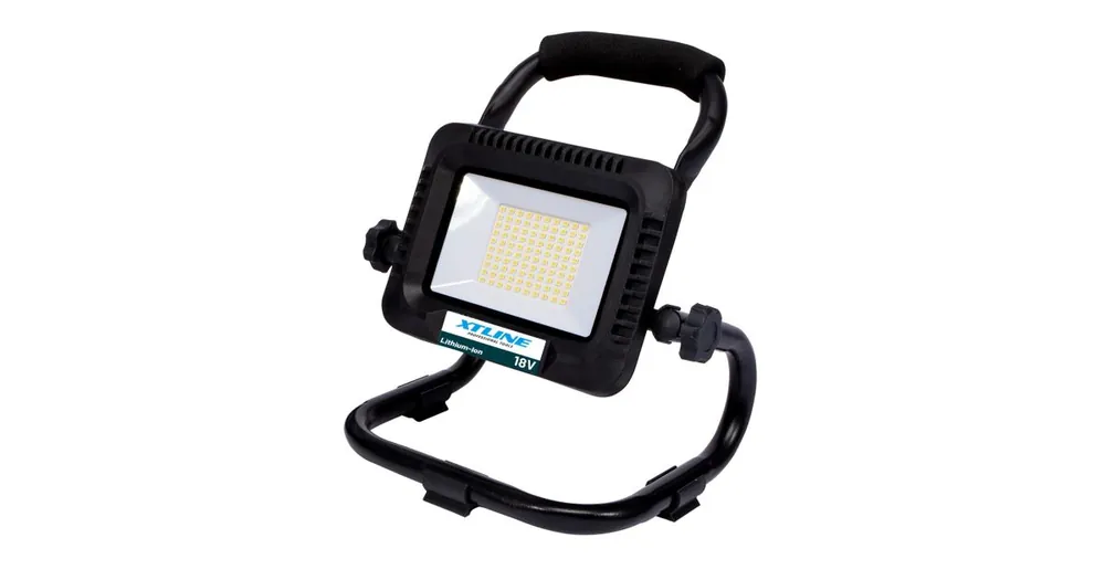 Akce XTLINE XT102768 / Aku reflektor LED 5000 lm, 18 V