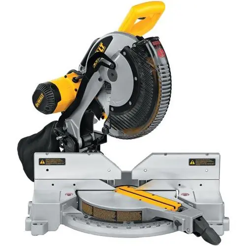 Nejlepší Cena DEWALT Pila pro šikmé a pokosové řezy 305 mm