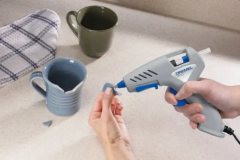 Expresní Doručení Lepící pistole DREMEL 910