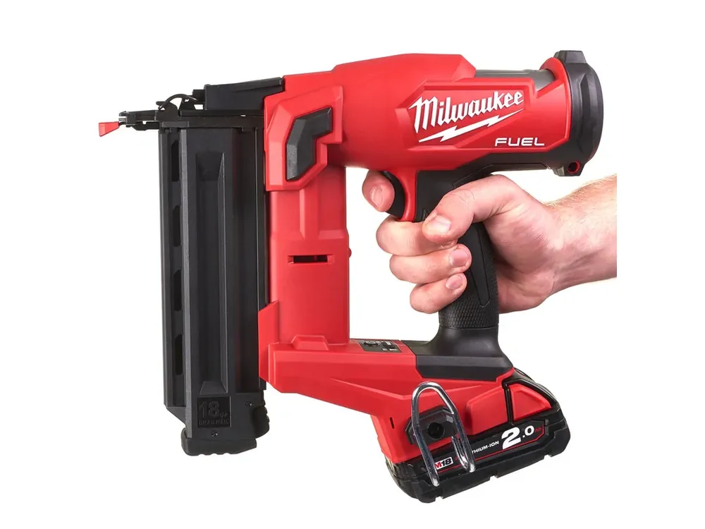 M18 FUEL™ Dokončovací hřebíkovačka 18 GS Milwaukee M18 FN18GS-202X (16 - 54 mm) Autentický