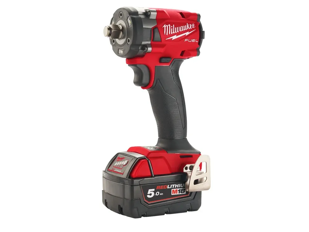 M18 FUEL™ 1/2 ˝ kompaktní rázový utahovák s pojistným kroužkem Milwaukee M18 FIW2F12-502X Kup Teď
